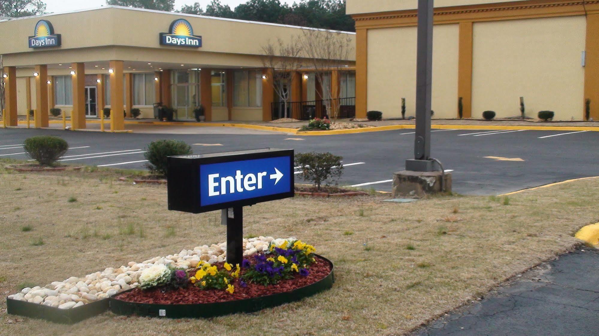 Days Inn By Wyndham Madison Zewnętrze zdjęcie