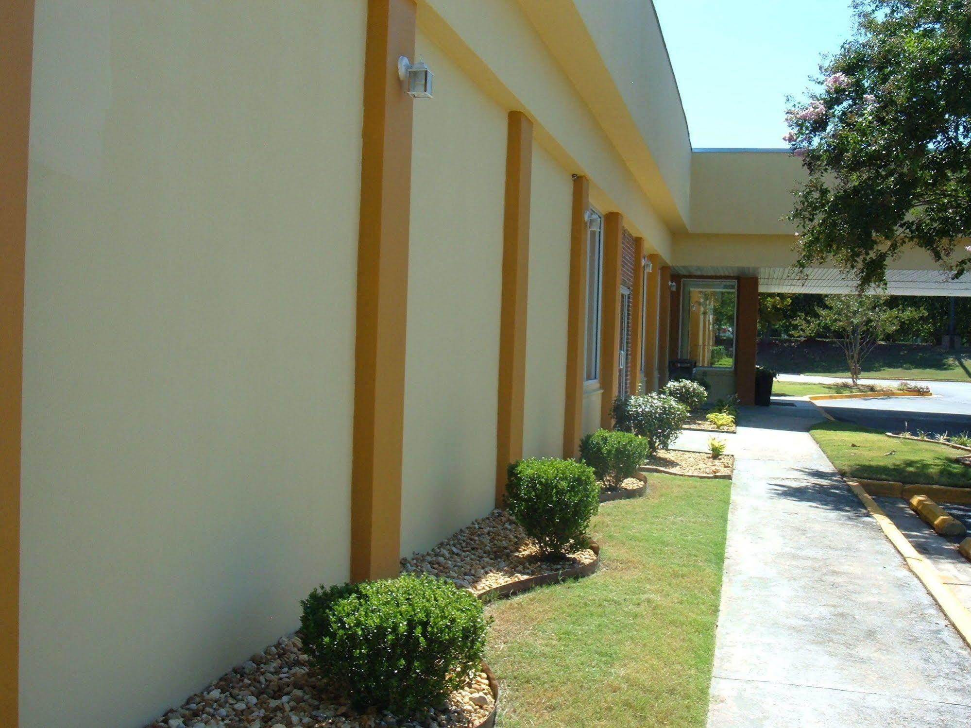 Days Inn By Wyndham Madison Zewnętrze zdjęcie